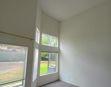 1405 La Culebra Circle - Photo Thumbnail 27