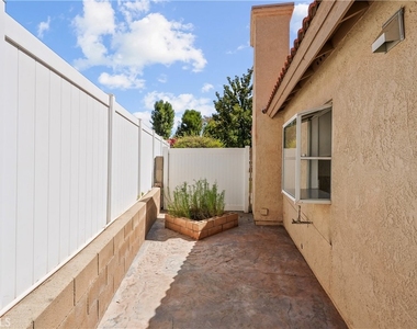 23175 Canyon Pines Place - Photo Thumbnail 40