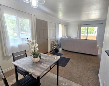 5025 Los Morros Way - Photo Thumbnail 3