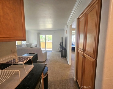 5025 Los Morros Way - Photo Thumbnail 16