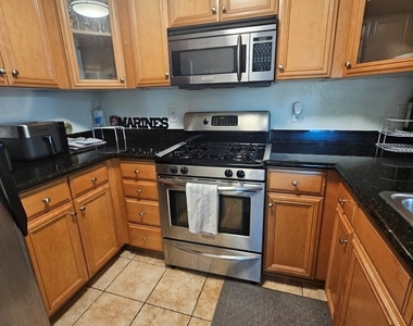 5025 Los Morros Way - Photo Thumbnail 14