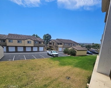5025 Los Morros Way - Photo Thumbnail 7