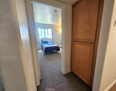 5025 Los Morros Way - Photo Thumbnail 18