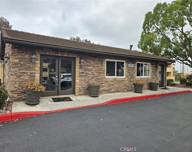 5025 Los Morros Way - Photo Thumbnail 36