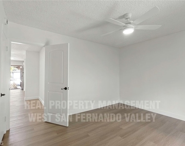 12920 Aetna St. - Photo Thumbnail 22