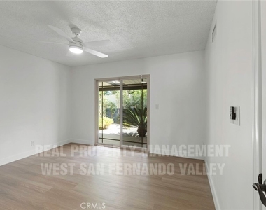 12920 Aetna St. - Photo Thumbnail 19