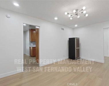 12920 Aetna St. - Photo Thumbnail 10