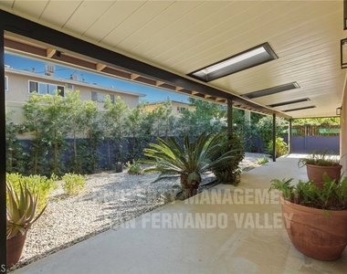 12920 Aetna St. - Photo Thumbnail 33