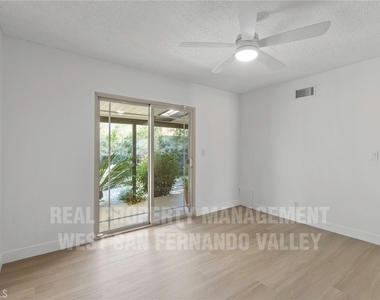 12920 Aetna St. - Photo Thumbnail 20