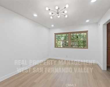 12920 Aetna St. - Photo Thumbnail 8