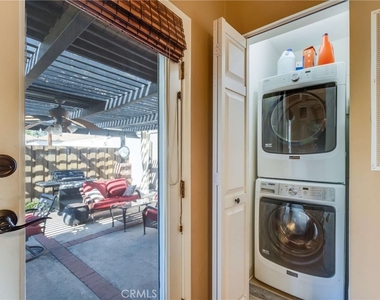 1911 N Fairview Street - Photo Thumbnail 19