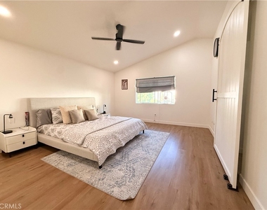 24848 Noelle Way - Photo Thumbnail 2