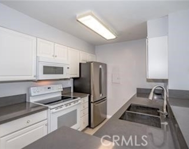 23515 Lyons - Photo Thumbnail 1