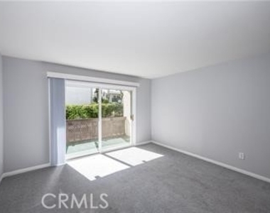 23515 Lyons - Photo Thumbnail 4