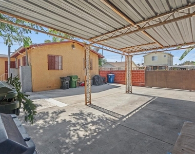 3825 Cimarron - Photo Thumbnail 23