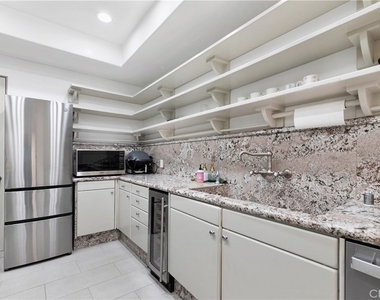 1356 Summitridge - Photo Thumbnail 14