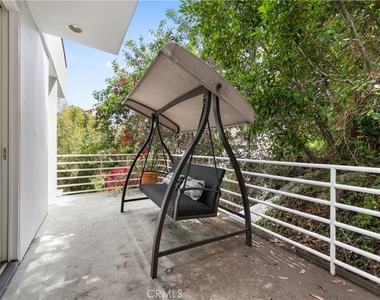 1356 Summitridge - Photo Thumbnail 34