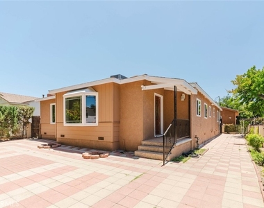 13856 Runnymede Street - Photo Thumbnail 1