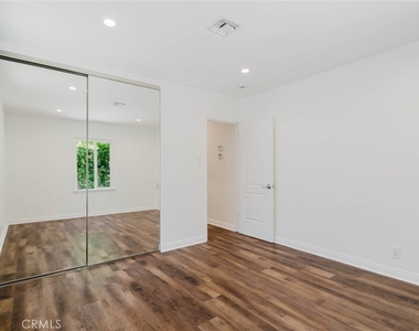 13856 Runnymede Street - Photo Thumbnail 21