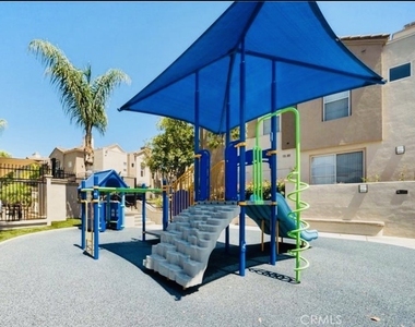 27 Tradewinds - Photo Thumbnail 25