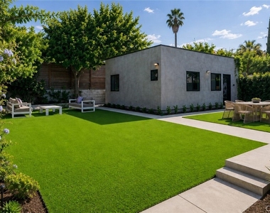 348 S Orange Drive - Photo Thumbnail 32