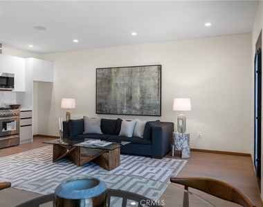 348 S Orange Drive - Photo Thumbnail 39