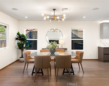 348 S Orange Drive - Photo Thumbnail 12