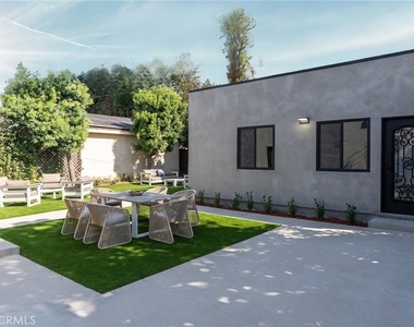348 S Orange Drive - Photo Thumbnail 34