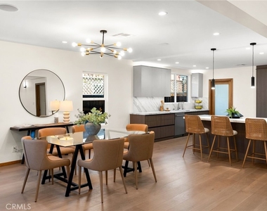 348 S Orange Drive - Photo Thumbnail 6