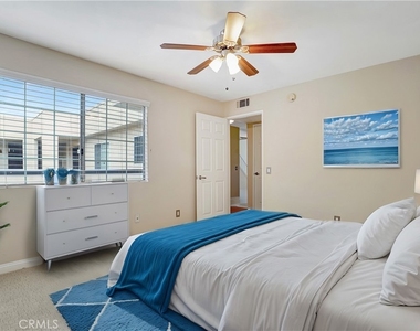 5540 Owensmouth - Photo Thumbnail 22
