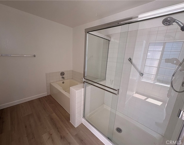 1418 Brett Place - Photo Thumbnail 9