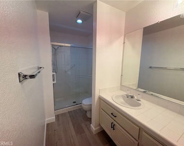 1418 Brett Place - Photo Thumbnail 8
