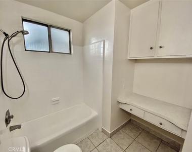 1115 S Wooster Street - Photo Thumbnail 11