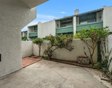 4930 Mcconnell Avenue - Photo Thumbnail 4