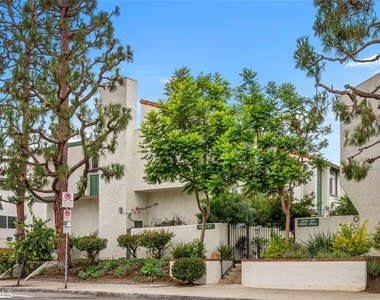 4930 Mcconnell Avenue - Photo Thumbnail 3