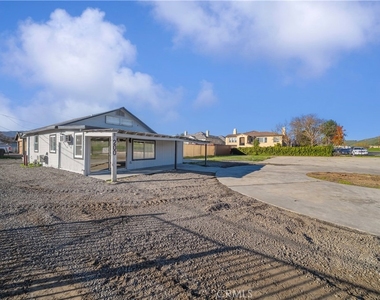 2006 E Lakeshore - Photo Thumbnail 13