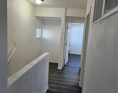 218 E 25th - Photo Thumbnail 9