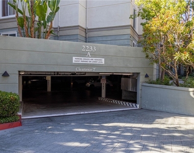 2233 Martin - Photo Thumbnail 28