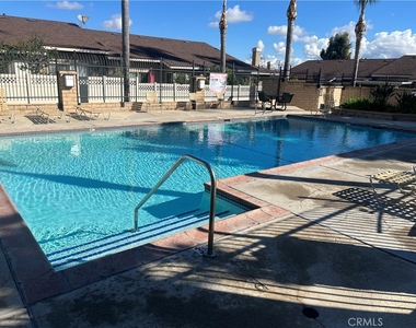 855 Tangerine Street - Photo Thumbnail 1