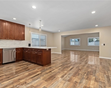 11792 Winton Street - Photo Thumbnail 2