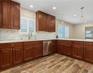 11792 Winton Street - Photo Thumbnail 9