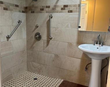 3058 Madison Avenue - Photo Thumbnail 3