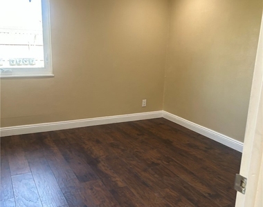 3058 Madison Avenue - Photo Thumbnail 5