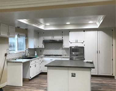 3058 Madison Avenue - Photo Thumbnail 19