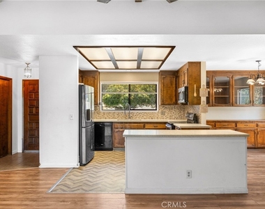 158 Apache Circle - Photo Thumbnail 10