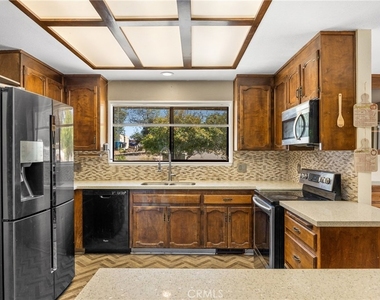 158 Apache Circle - Photo Thumbnail 11