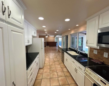 15150 Andorra Way - Photo Thumbnail 7