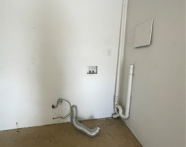 622 Indianapolis Avenue - Photo Thumbnail 40