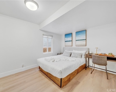 920 W Balboa - Photo Thumbnail 8