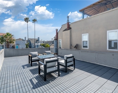 920 W Balboa - Photo Thumbnail 28